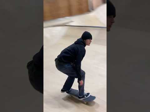Eli Williams - Kickflip Front 5-0 Barn Bowl Skateboarding #shortsvideo #skateboarding #shorts