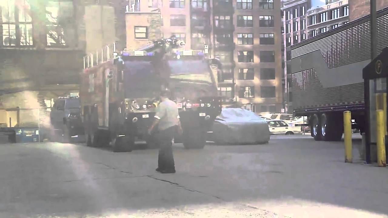 Sentinel Prime en Transformers 3 (Camión de Bomberos Rosenbauer Panther)