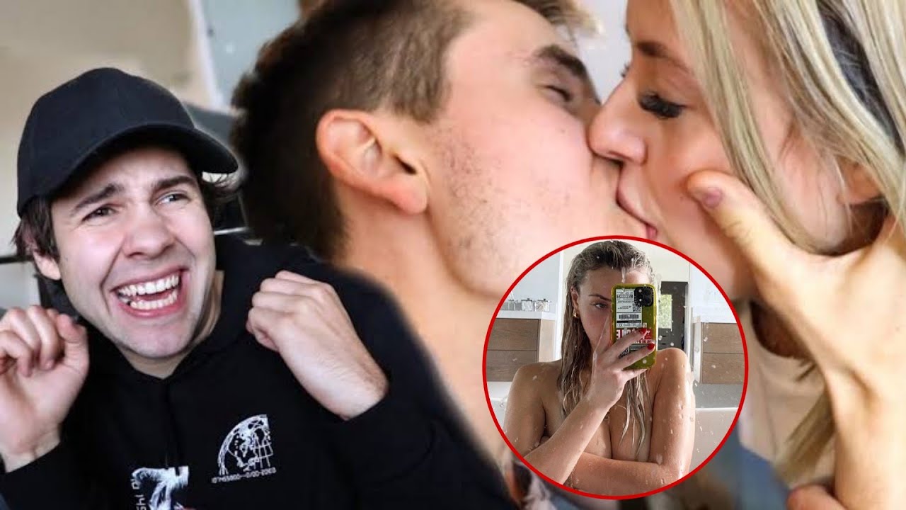 Страстная Corinna показала голую грудь