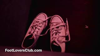 Daisy Took Off Her Converse Bare Feet Tired Soles Converse Removal Asmr Ignored Foot Rest