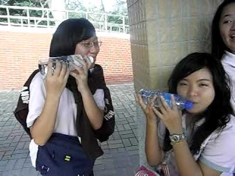 胡搞瞎搞之才女演奏樂器