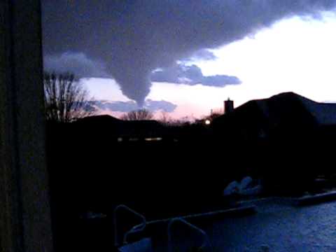 huntsville alabama tornado. This is video of the Huntsville, AL tornado around 5:30pm on January 21,