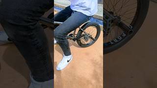 Hugo En Bmx