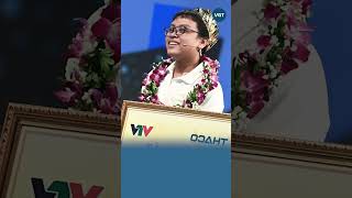 Phú Đứcvô Địch Olympia 2024, Hành Động Lạ Lúc Thi