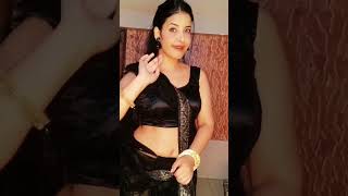 Black Saari