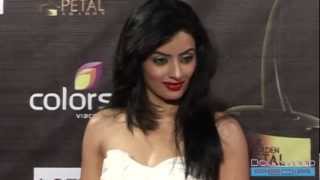 Hot Sonia Singh Wears Mini Strapless Dress
