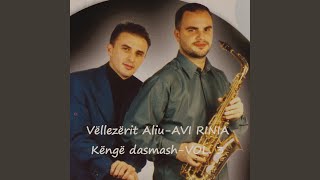 Moj E Dashur & Mos Trazo Plagën E Vjetër & Boll E Mirë Live