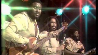 Watch Inner Circle Music Machine video