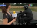 Acidente de Moto incrivel com Reporter ao VIVO