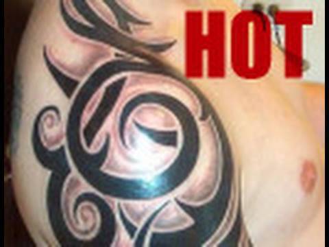 HOT SEXY GAY TATTOO GEEK 235 Read me and subscribe to me on the Examiner 