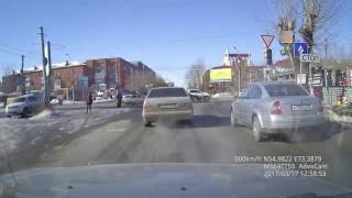 Видео ДТП на пересечении улиц Лермонтова и Маршала Жукова (17.03.2017) от ЧП Омск, проспект маршала Жукова, Ростов-на-Дону, Россия