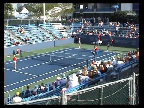 ハンチュコワ ＆ 杉山 vs Oudin ＆ Perry in Cincinnati 2009 2