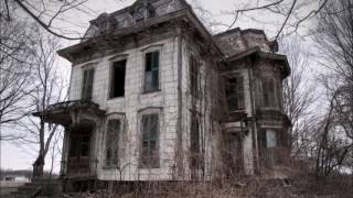 Watch Gene Simmons Haunted House video
