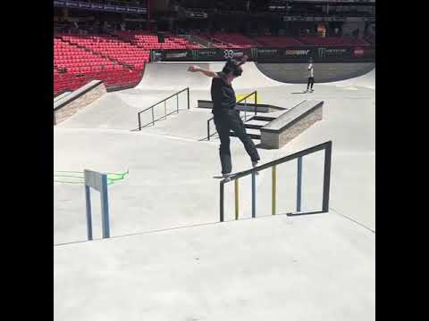 Damn 🔥 @yutohorigome 🎥: @shanejoneill | Shralpin Skateboarding