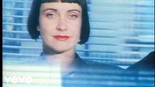 Watch Swing Out Sister Blue Mood video