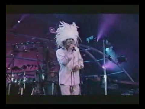Скачать песню cosmic girl jamiroquai