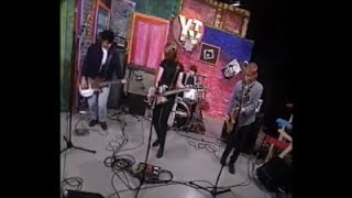 Universal Honey - "Just Before Mary Goes" Live on YTV