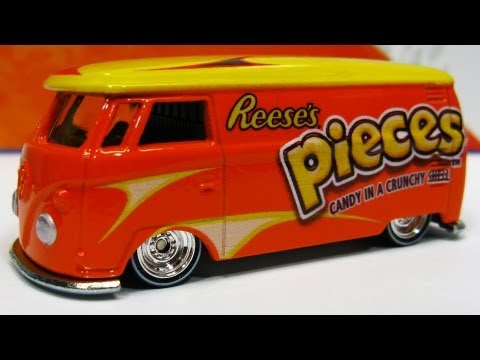 2012 Hot Wheels Nostalgia Hershey s Diecast Cars by Mattel ECase 
