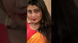 Gulabi Ankhen