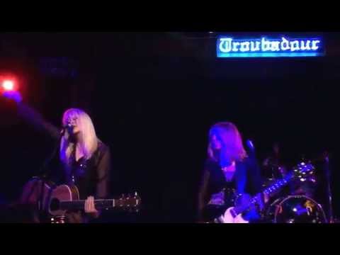 Скачать песню the bangles walk like an egyptian