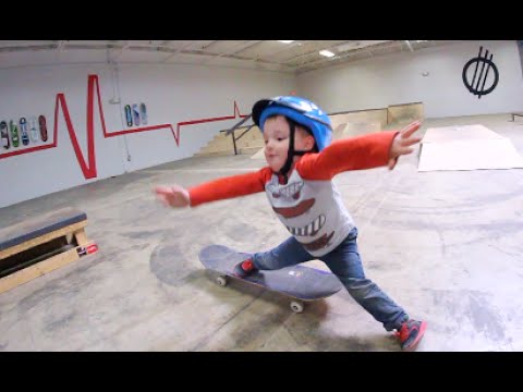 Toddler Does The Splits On A Skateboard!