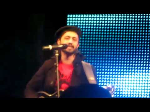 Atif Aslam Salam 2011 Dubai Concert-Jalpari (Piya Re Piya Re...