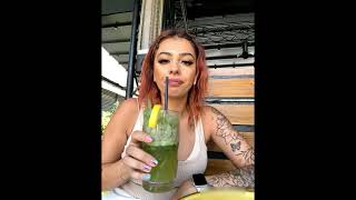 Eating Healthy Food On. Snacks Laravegas