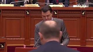 Përplasje Për Ndihmën Ekonomike, Basha Rama Mashtron, Njerëzit Jetojnë Duke Mbledhur Kanaçe