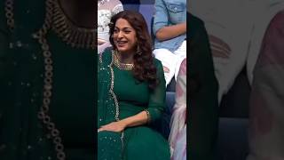 Choli Ke Peeche Kya Hai