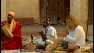 Watch Robert Plant Wah Wah video
