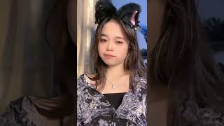 Cewe Lidah Panjang