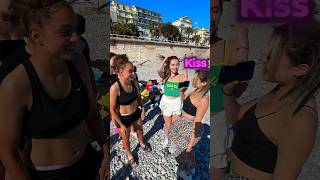 Regarde Cette Vidéo