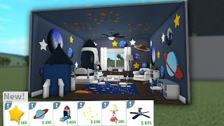 building a SPACE THEMED BLOXBURG KIDS BEDROOM WITH THE NEW UPDATE ITEMS...