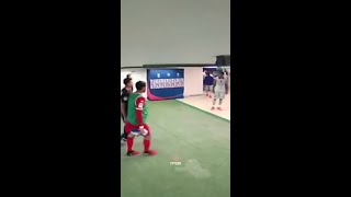 _4D_F4tWcLw Video Image
