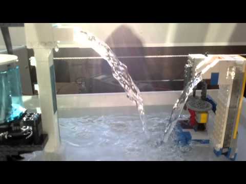 selfmade hydroponics lettuce