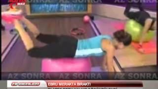 Ebru Şallı Merakta Bıraktı