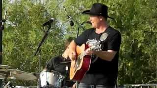 Watch Tracy Lawrence Runnin Behind video