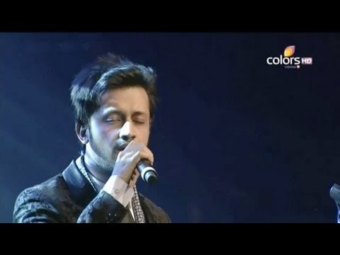 Atif Aslam Live Pehli Nazar Piano Version at Grand Finale of...