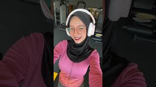 Pink Hijab Sporty Tiktok Fadhilahrzk Kacamata Bulat Besar Pov Olahraga Seru Sehat
