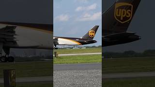Ups 757