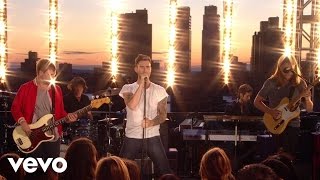 Maroon 5 - Makes Me Wonder (Vevo Summer Sets)