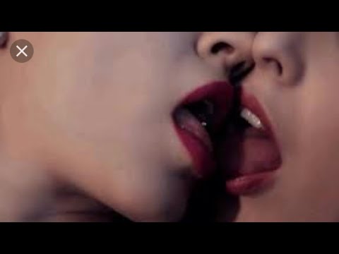 Long Tongue Lesbian Kissing