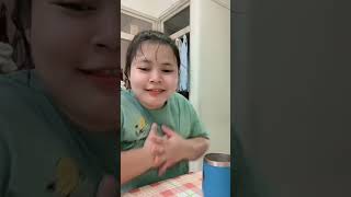 Bunda Gemoy Lagi Beresin Rumah