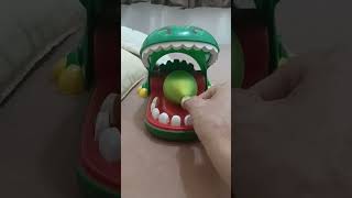 Crocodile Dentist Eating Green Satin Gl Decor