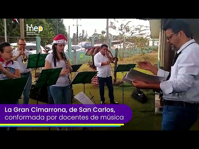 Watch LA GRAN CIMARRONA conformada por 20 docentes de la zona de San Carlos on YouTube.