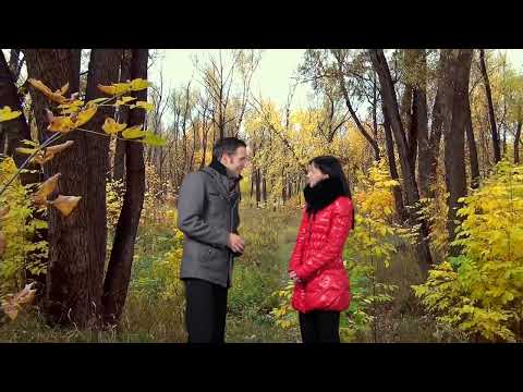 ЗАКРУЖИЛАСЬ ОСЕНЬ -  автор сл муз исполняет  Женя Ремез