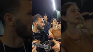 Erdal Erdoğan Kendi̇ Eki̇bi̇ni̇ Bi̇le Coşturdu Oynamayan Kalmadi Herkes Halaya Kalkti Eleri̇ne Sağlik