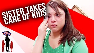 Older Sister Overwhelmed With Looking After Kids | Supernanny