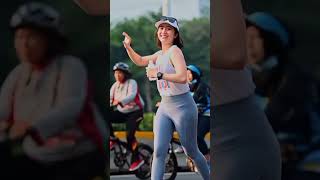 Cantiknya Gisel Anastasya Saat Jogging Di Car Free Day