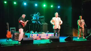 Watch China Crisis Feel To Be Driven Away video
